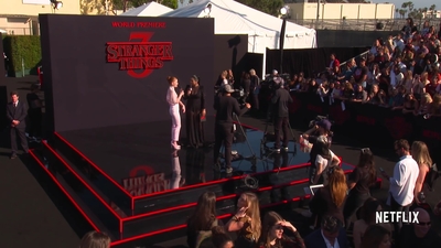 2019-06-28_-_Stranger_Things_Season_3_Premiere_4_mp43631.jpg