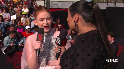 2019-06-28_-_Stranger_Things_Season_3_Premiere_4_mp43636.jpg