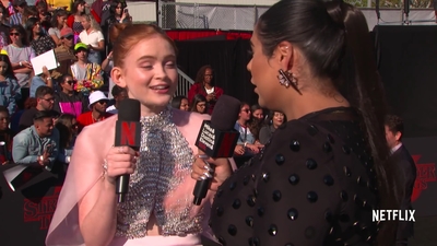 2019-06-28_-_Stranger_Things_Season_3_Premiere_4_mp43637.jpg