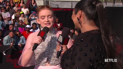 2019-06-28_-_Stranger_Things_Season_3_Premiere_4_mp43645.jpg
