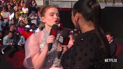 2019-06-28_-_Stranger_Things_Season_3_Premiere_4_mp43651.jpg
