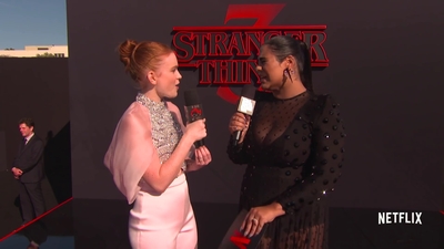 2019-06-28_-_Stranger_Things_Season_3_Premiere_4_mp43662.jpg