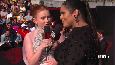 2019-06-28_-_Stranger_Things_Season_3_Premiere_4_mp43664.jpg