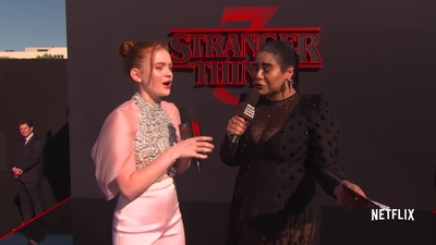 2019-06-28_-_Stranger_Things_Season_3_Premiere_4_mp43672.jpg