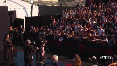 2019-06-28_-_Stranger_Things_Season_3_Premiere_4_mp43691.jpg
