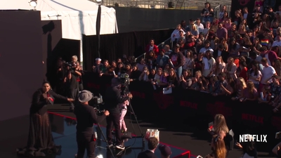 2019-06-28_-_Stranger_Things_Season_3_Premiere_4_mp43698.jpg