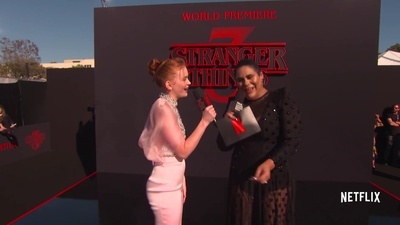 2019-06-28_-_Stranger_Things_Season_3_Premiere_4_mp43718.jpg