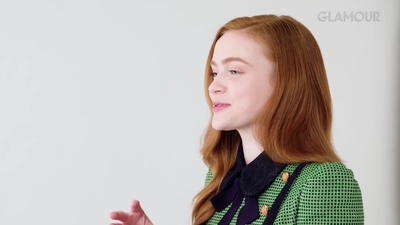 2019-07-09_-_Glamour_-_Stranger_Things_S03_Interview_mp45411.jpg