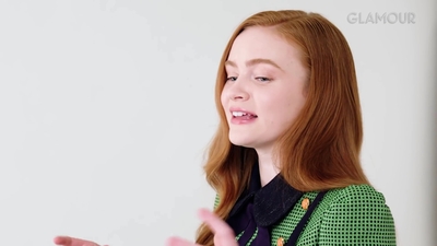 2019-07-09_-_Glamour_-_Stranger_Things_S03_Interview_mp45434.jpg