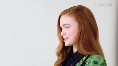 2019-07-09_-_Glamour_-_Stranger_Things_S03_Interview_mp45447.jpg