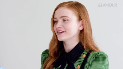 2019-07-09_-_Glamour_-_Stranger_Things_S03_Interview_mp45514.jpg