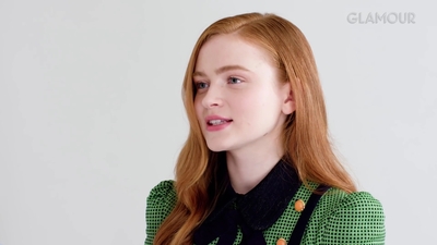 2019-07-09_-_Glamour_-_Stranger_Things_S03_Interview_mp45520.jpg