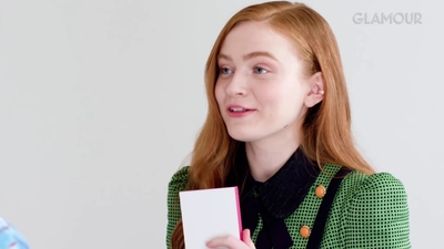 2019-07-09_-_Glamour_-_Stranger_Things_S03_Interview_mp45544.jpg