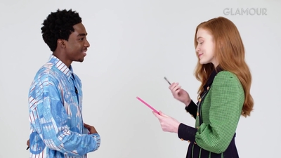 2019-07-09_-_Glamour_-_Stranger_Things_S03_Interview_mp45562.jpg