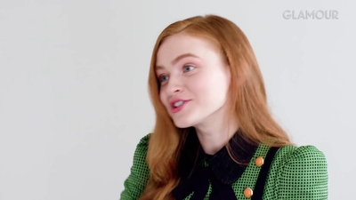 2019-07-09_-_Glamour_-_Stranger_Things_S03_Interview_mp45574.jpg
