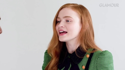 2019-07-09_-_Glamour_-_Stranger_Things_S03_Interview_mp45589.jpg