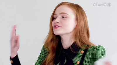 2019-07-09_-_Glamour_-_Stranger_Things_S03_Interview_mp45590.jpg