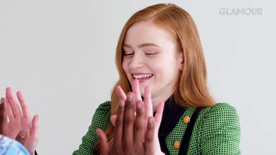 2019-07-09_-_Glamour_-_Stranger_Things_S03_Interview_mp45606.jpg