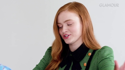 2019-07-09_-_Glamour_-_Stranger_Things_S03_Interview_mp45619.jpg
