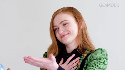 2019-07-09_-_Glamour_-_Stranger_Things_S03_Interview_mp45630.jpg
