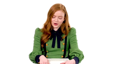 2019-07-29_-_Netlix_-_Sadie_Sink_Gives_Break_Up_Advice_mp46043.jpg