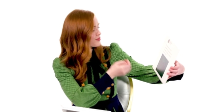 2019-07-29_-_Netlix_-_Sadie_Sink_Gives_Break_Up_Advice_mp46074.jpg