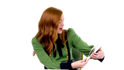 2019-07-29_-_Netlix_-_Sadie_Sink_Gives_Break_Up_Advice_mp46088.jpg