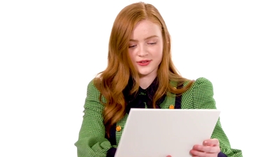 2019-07-29_-_Netlix_-_Sadie_Sink_Gives_Break_Up_Advice_mp46102.jpg