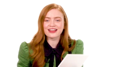 2019-07-29_-_Netlix_-_Sadie_Sink_Gives_Break_Up_Advice_mp46116.jpg