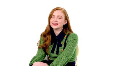 2019-07-29_-_Netlix_-_Sadie_Sink_Gives_Break_Up_Advice_mp46202.jpg