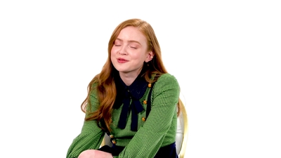 2019-07-29_-_Netlix_-_Sadie_Sink_Gives_Break_Up_Advice_mp46209.jpg