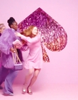 Filename=2019-10-25_-_kate_spade_new_york_-_holiday_2019_campaign_mp42377.jpg
Filesize=494KiB
Dimensions=1920x1080
Date added=Dec 18, 2022 2019-10-25_-_kate_spade_new_york_-_holiday_2019_campaign_mp42377.jpg