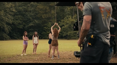 2021-07-24_-_Netflix_Film_-_The_Funniest_Bloopers_From_FEAR_STREET_mp44019.jpg