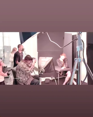 2022-04_-_Schon_Magazine_BTS_mp40000.jpg