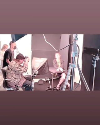 2022-04_-_Schon_Magazine_BTS_mp40012.jpg