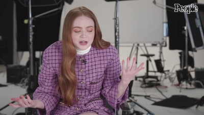 2022-04-29_-_People_-_Sadie_Sink_Says_She_Feels_Much_More_Comfortable_With_Herself_at_20_mp40148.jpg