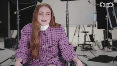 2022-04-29_-_People_-_Sadie_Sink_Says_She_Feels_Much_More_Comfortable_With_Herself_at_20_mp40152.jpg