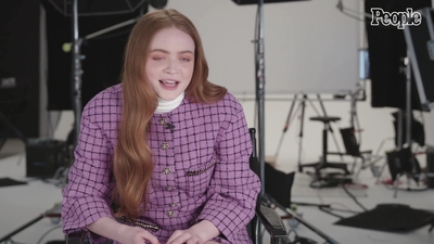 2022-04-29_-_People_-_Sadie_Sink_Says_She_Feels_Much_More_Comfortable_With_Herself_at_20_mp40162.jpg