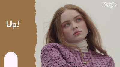 2022-04-29_-_People_-_Sadie_Sink_Says_She_Feels_Much_More_Comfortable_With_Herself_at_20_mp40170.jpg