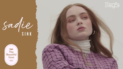 2022-04-29_-_People_-_Sadie_Sink_Says_She_Feels_Much_More_Comfortable_With_Herself_at_20_mp40172.jpg