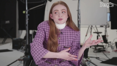 2022-04-29_-_People_-_Sadie_Sink_Says_She_Feels_Much_More_Comfortable_With_Herself_at_20_mp40177.jpg