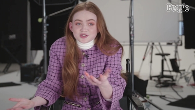 2022-04-29_-_People_-_Sadie_Sink_Says_She_Feels_Much_More_Comfortable_With_Herself_at_20_mp40178.jpg