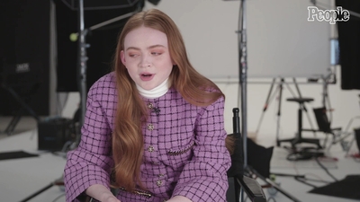 2022-04-29_-_People_-_Sadie_Sink_Says_She_Feels_Much_More_Comfortable_With_Herself_at_20_mp40181.jpg