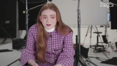 2022-04-29_-_People_-_Sadie_Sink_Says_She_Feels_Much_More_Comfortable_With_Herself_at_20_mp40182.jpg