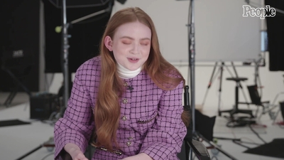 2022-04-29_-_People_-_Sadie_Sink_Says_She_Feels_Much_More_Comfortable_With_Herself_at_20_mp40198.jpg