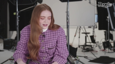 2022-04-29_-_People_-_Sadie_Sink_Says_She_Feels_Much_More_Comfortable_With_Herself_at_20_mp40214.jpg