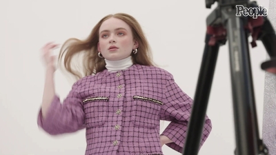 2022-04-29_-_People_-_Sadie_Sink_Says_She_Feels_Much_More_Comfortable_With_Herself_at_20_mp40249.jpg