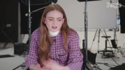 2022-04-29_-_People_-_Sadie_Sink_Says_She_Feels_Much_More_Comfortable_With_Herself_at_20_mp40267.jpg