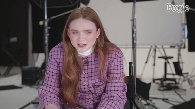 2022-04-29_-_People_-_Sadie_Sink_Says_She_Feels_Much_More_Comfortable_With_Herself_at_20_mp40276.jpg