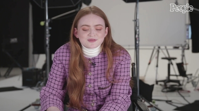 2022-04-29_-_People_-_Sadie_Sink_Says_She_Feels_Much_More_Comfortable_With_Herself_at_20_mp40278.jpg